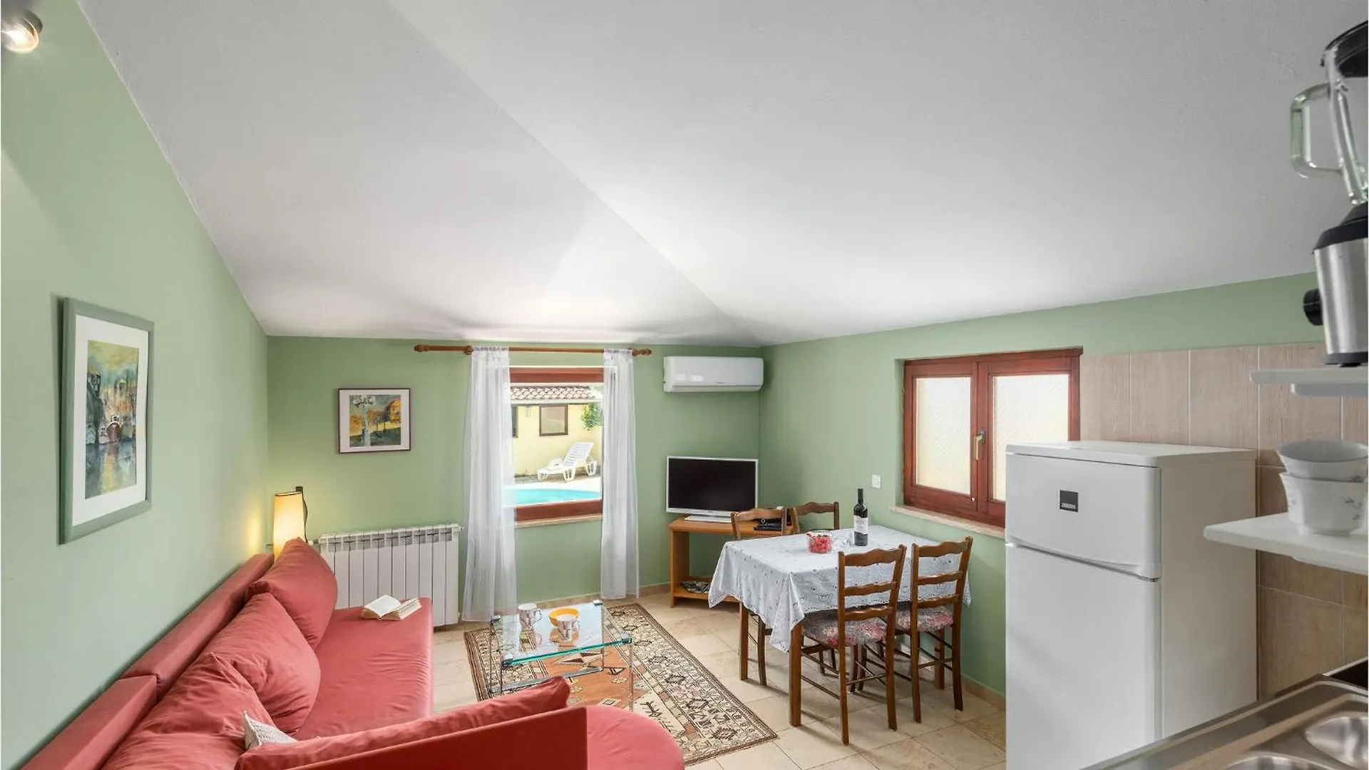 1 Bedroom Amazing Apartment In Porec 0*,